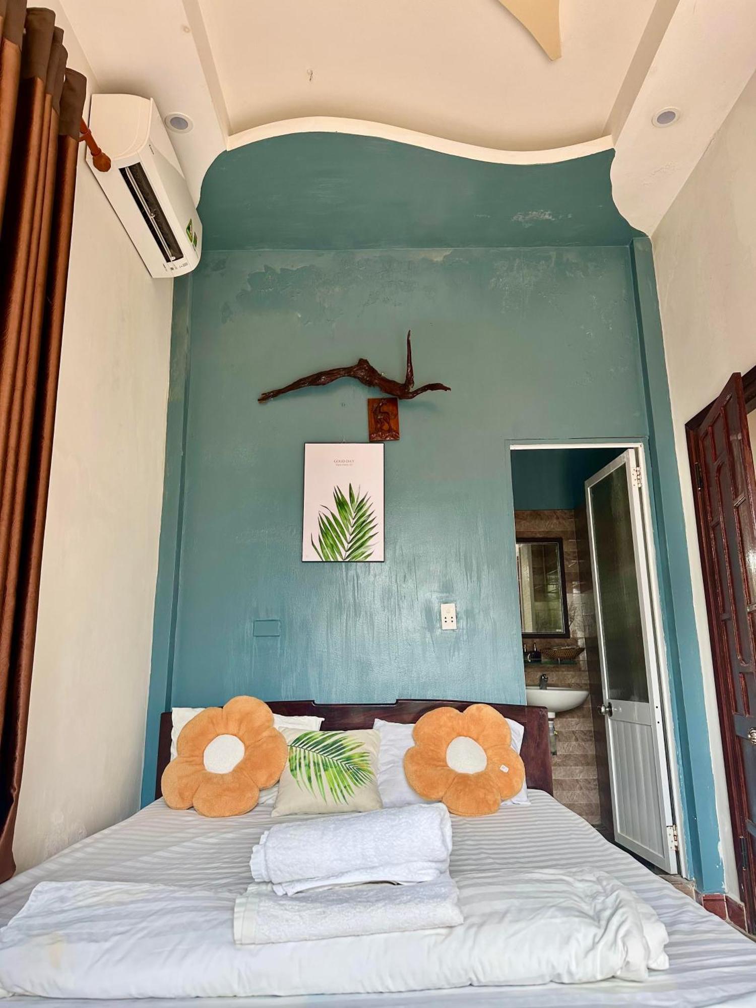 Ngo Khanh Homestay Tân Hiệ Extérieur photo