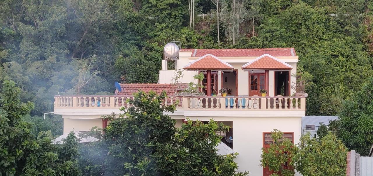 Ngo Khanh Homestay Tân Hiệ Extérieur photo